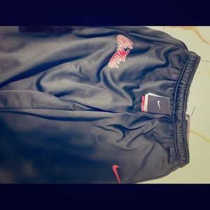 Nike Men’s Therma Fit Team Apparel Sweats-…